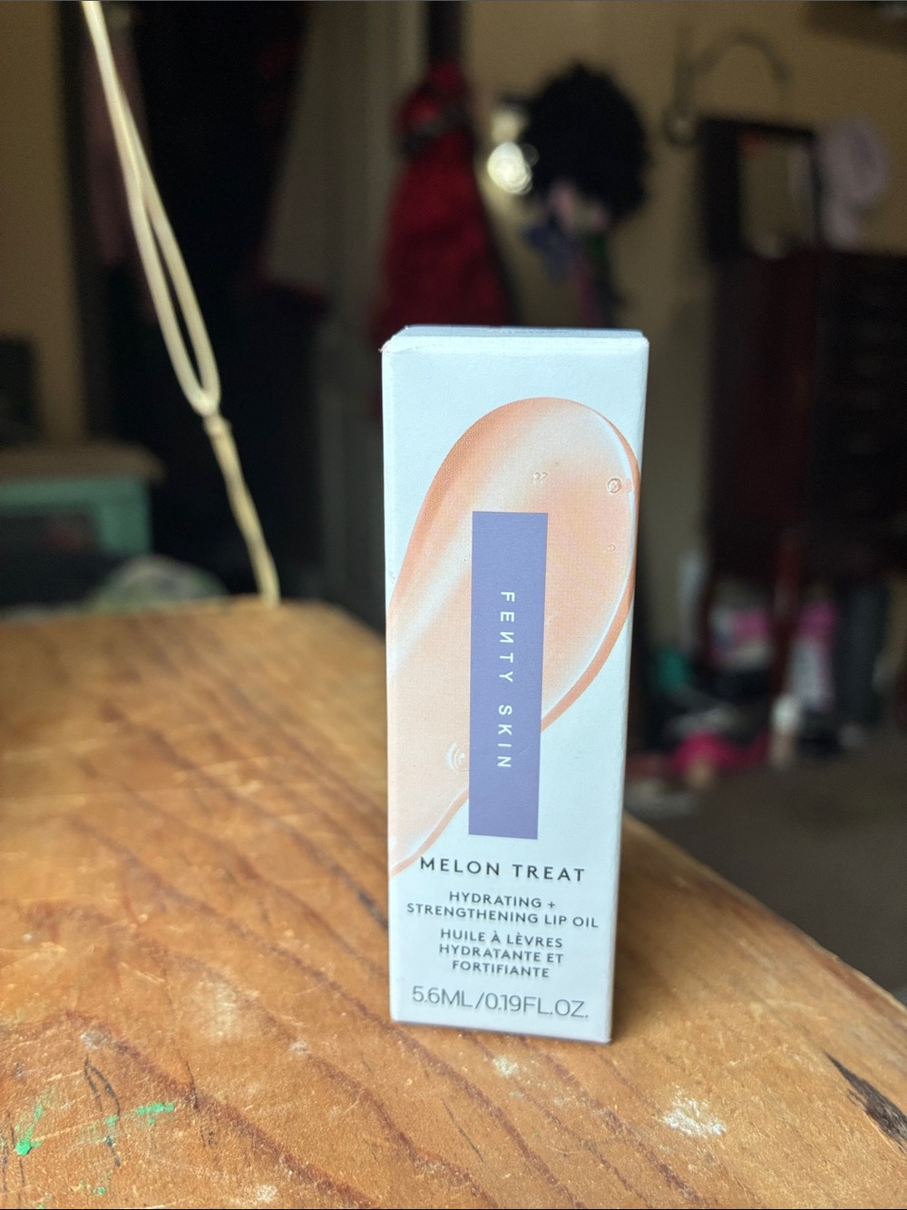 Fenty Beauty Melon Treat Hydrating Lip Oil - Peachy Orange